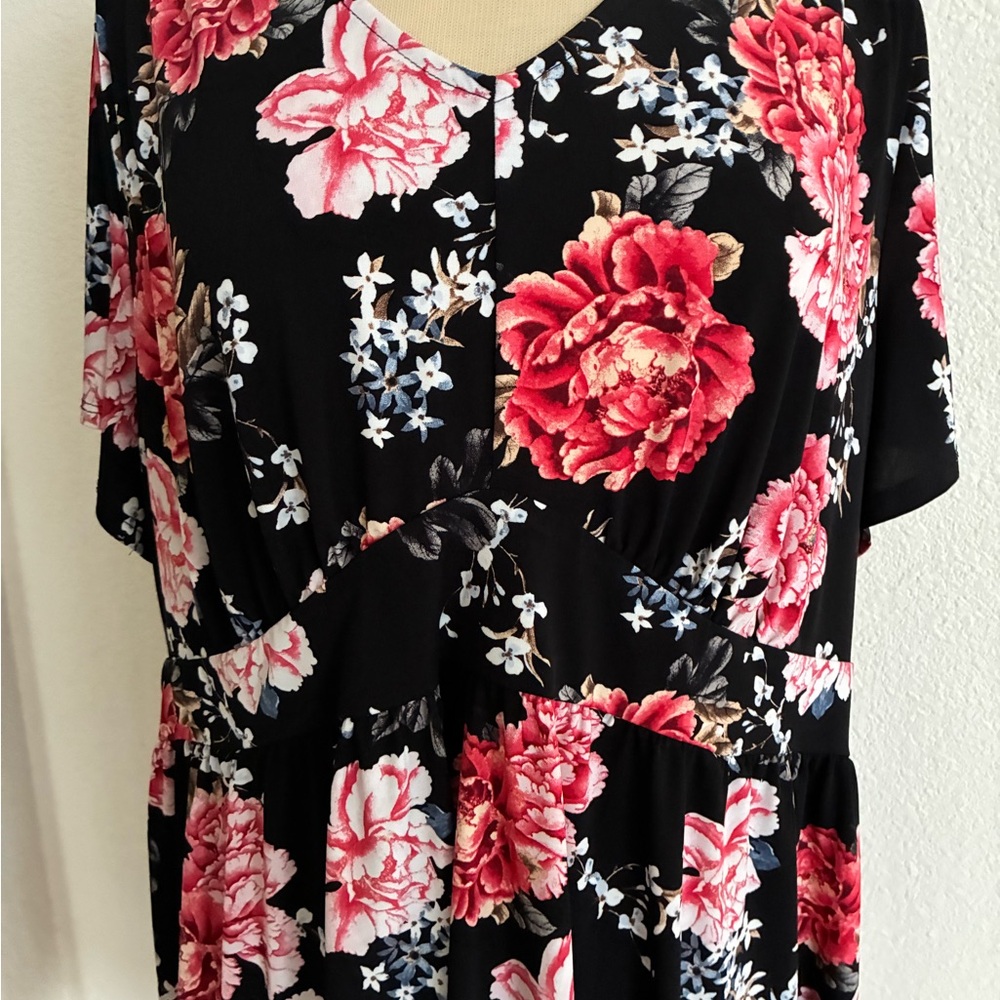 Torrid floral blouse - Picture 3 of 6
